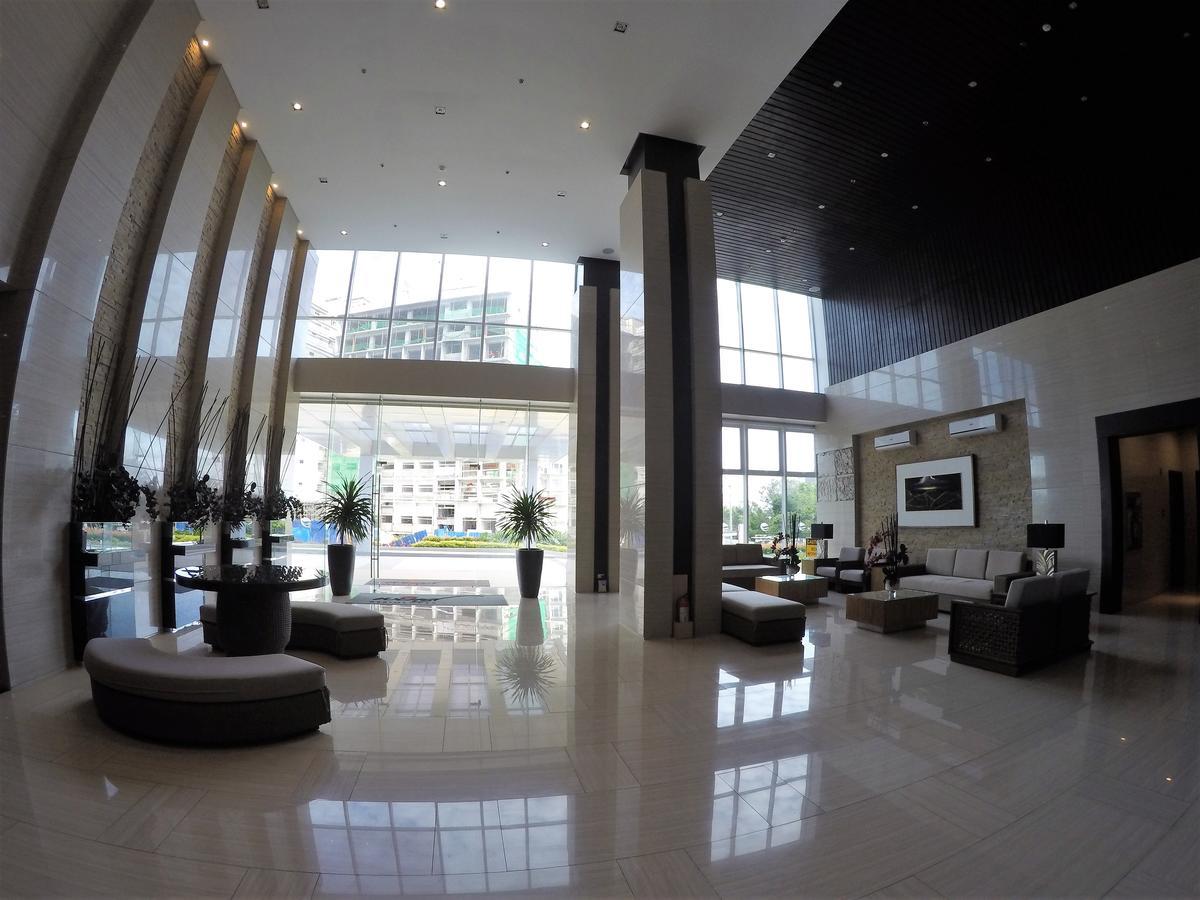 Wind Residence Condo - Tagaytay By Jaderooms Tagaytay City Εξωτερικό φωτογραφία