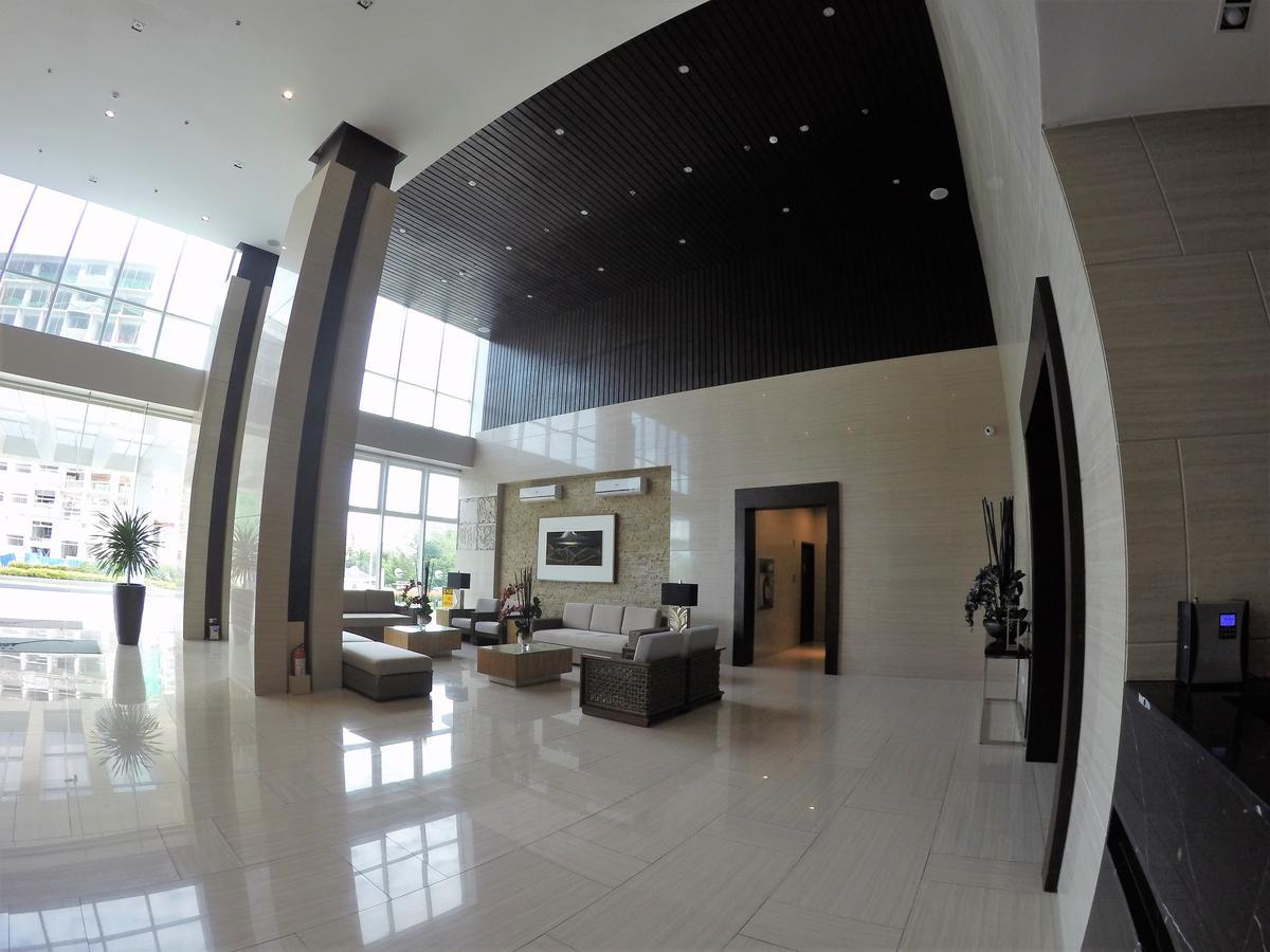 Wind Residence Condo - Tagaytay By Jaderooms Tagaytay City Εξωτερικό φωτογραφία